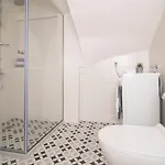G&k House Garden Apartment *