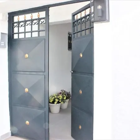 G&k House Garden Apartment Messini