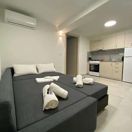 Apartment G&k House Garden Messini